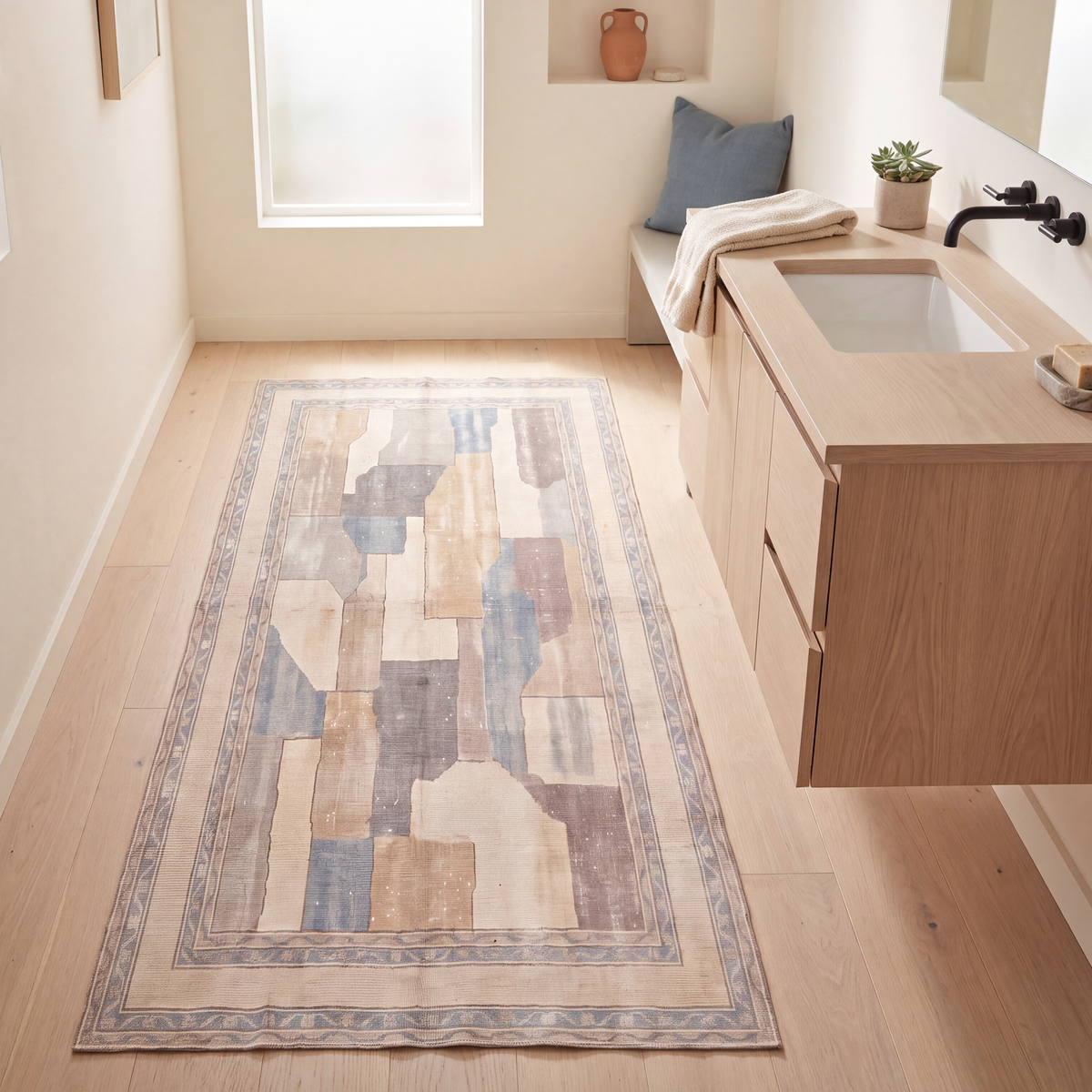 RUNNER | Cascade2 runner bathroom