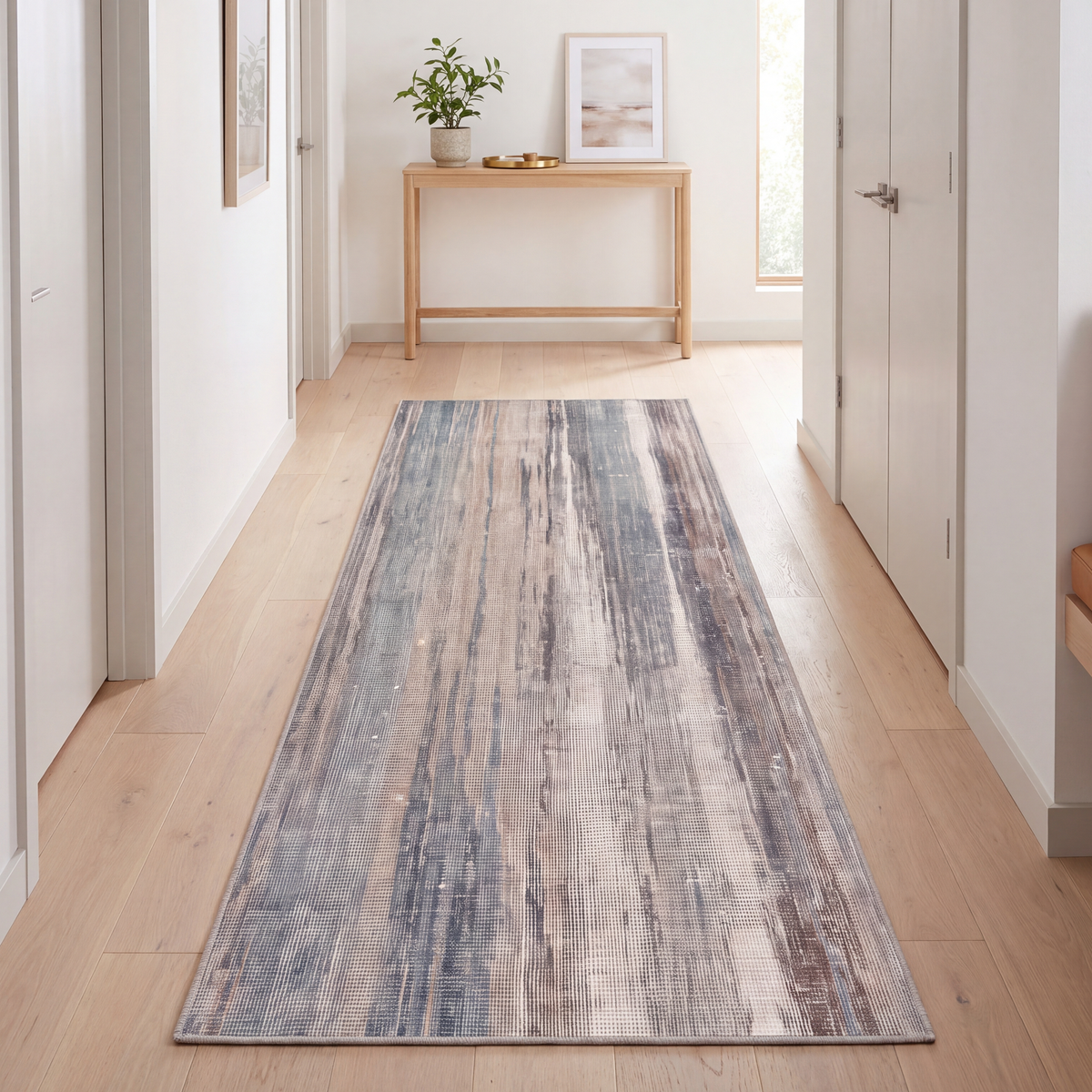 RUNNER | Hollow runner hallway
