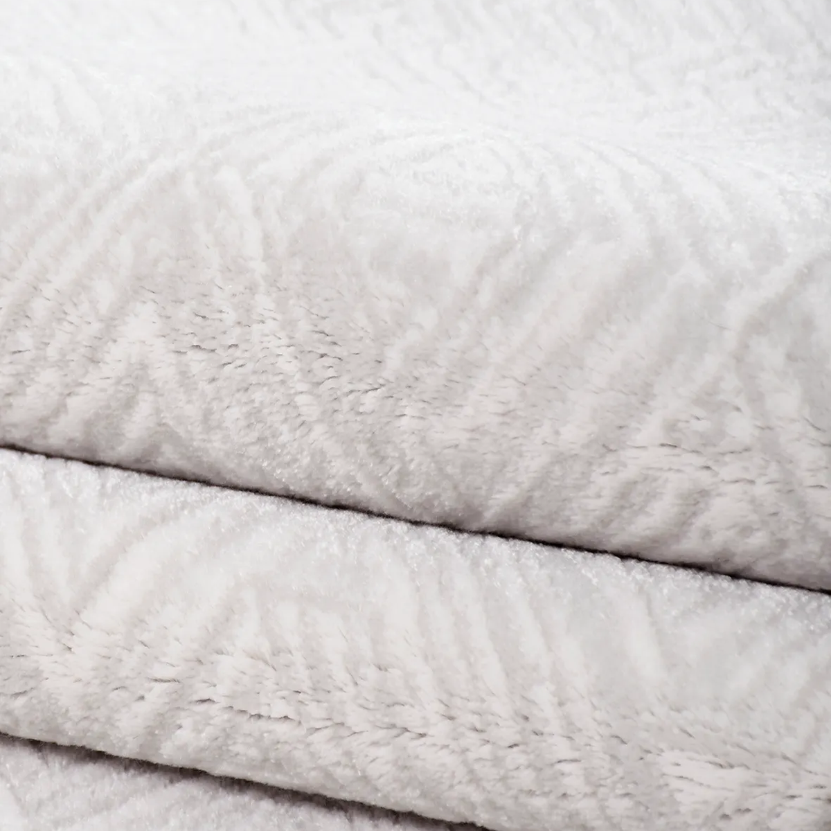 SHARED | Shimmer Cream Modern Geometric Machine Woven Living Room Bed photo 3